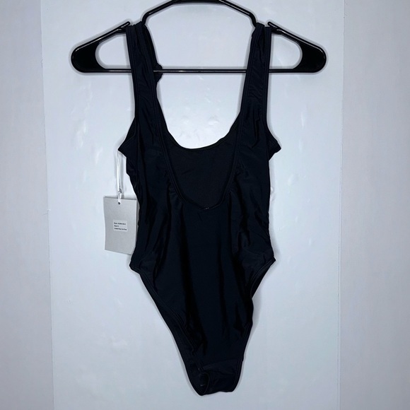 NWT Adventure club black knotted strap one piece bathing suit size small - Picture 4 of 7